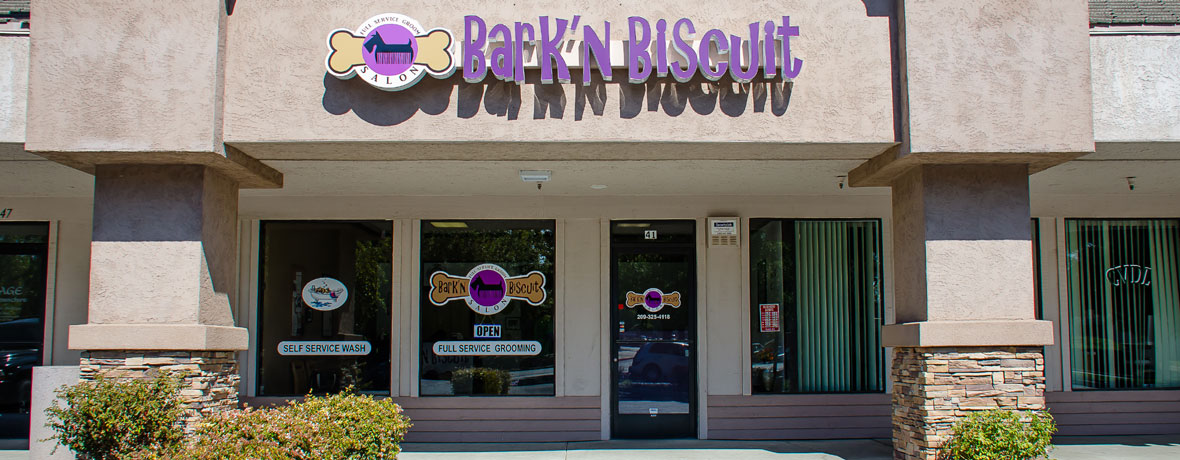 Welcome To The Bark'n Biscuit Salon!